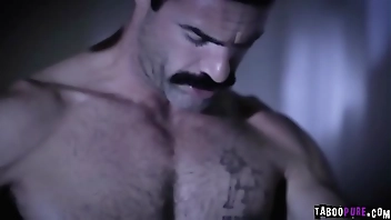 Jaye Summers ride on top of Charles Dera