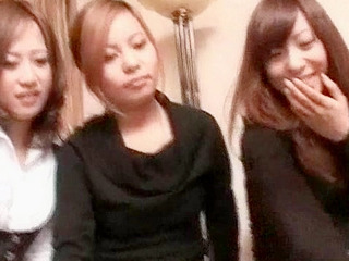 Japanese, Chinese and Thai babes get off on watching a dude perform live XXX porn show in Tokyo.